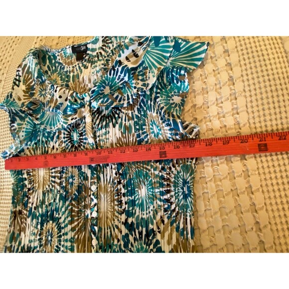 East 5th  Blouse Women’s Size ? Medium or  Large Top Cap Sleeved Collared - Picture 9 of 9